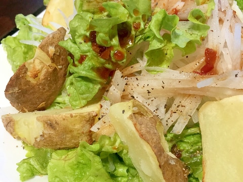 皮付きポテトをトッピング♩満足大根サラダ